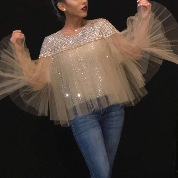 Designer ruffle blouse - Picture 2 of 14